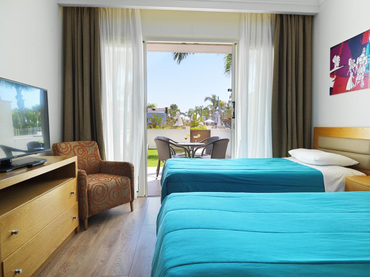 Olympic Lagoon Resort Ayia Napa Exterior foto
