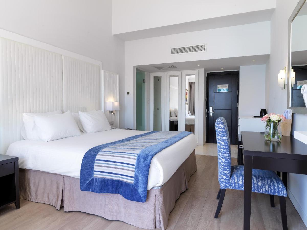Olympic Lagoon Resort Ayia Napa Exterior foto