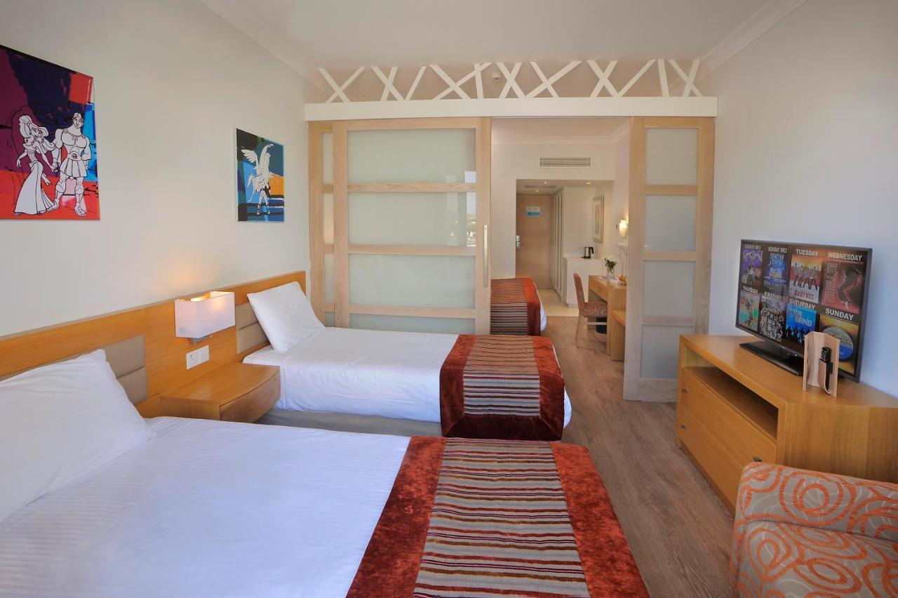 Olympic Lagoon Resort Ayia Napa Exterior foto